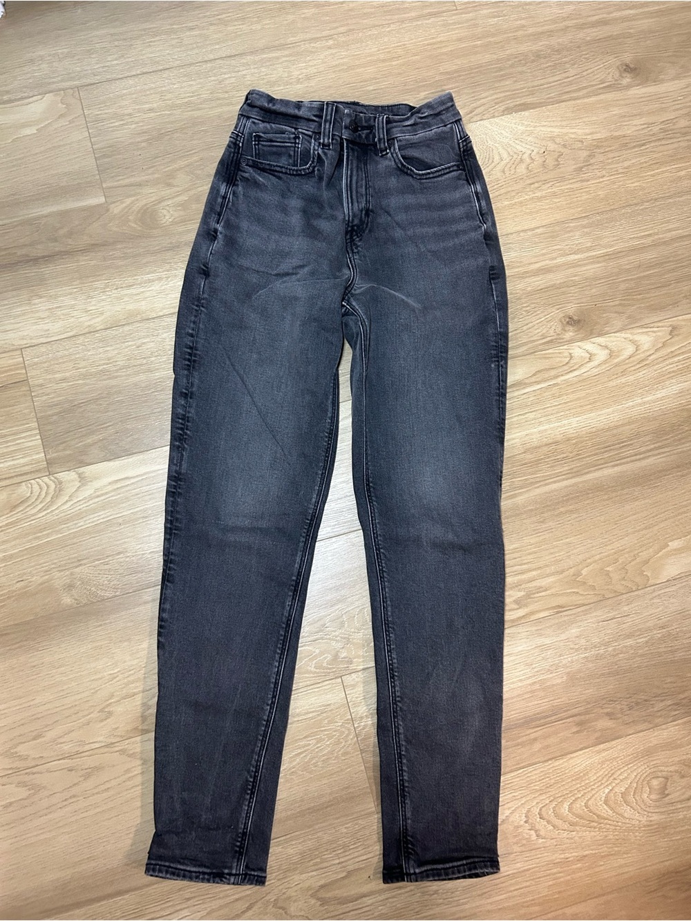 American Eagle Curvy Mom Charcoal Gray Jeans